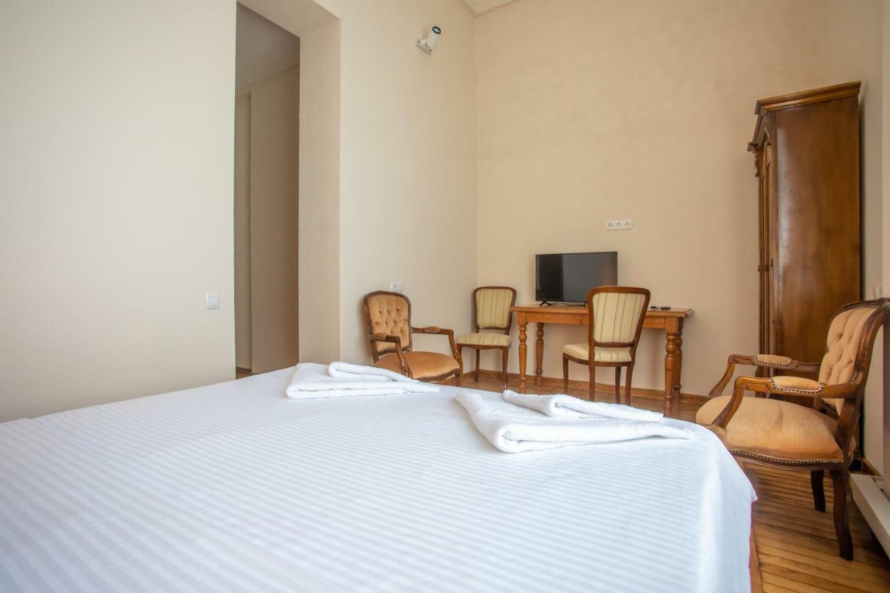 Hotel Veneto Кутаїсі Екстер'єр фото